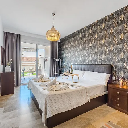 Apartment Modern With Large Terrasse, Bbq, Fast Wifi, 2 Pools *
