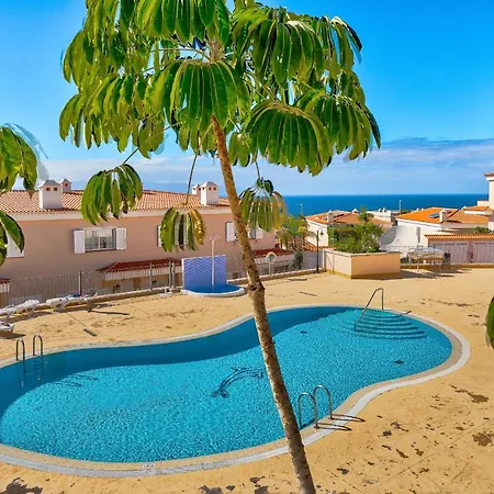 Modern With Large Terrasse, Bbq, Fast Wifi, 2 Pools Appartement *