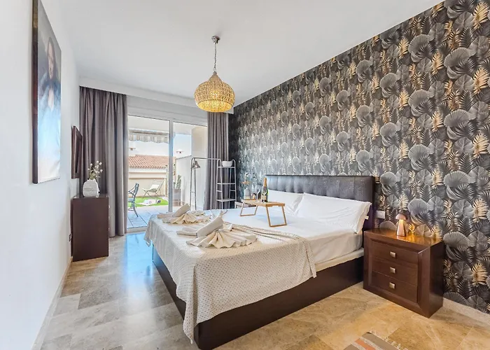 דירה Modern With Large Terrasse, Bbq, Fast Wifi, 2 Pools *