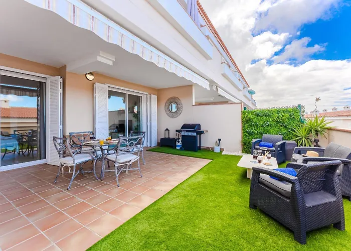 דירה Modern With Large Terrasse, Bbq, Fast Wifi, 2 Pools