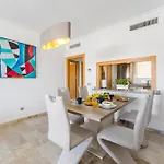 Modern With Large Terrasse, Bbq, Fast Wifi, 2 Pools Puerto de Santiago (Tenerife)