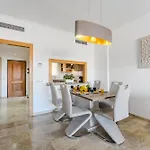 Lägenhet Modern With Large Terrasse, Bbq, Fast Wifi, 2 Pools *