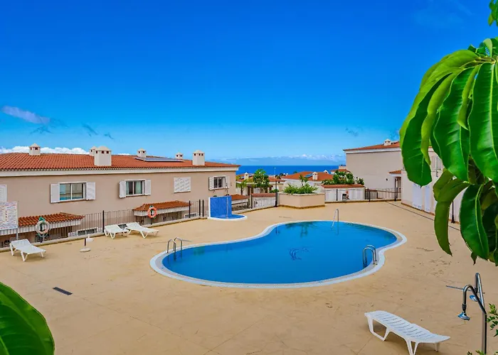 Modern With Large Terrasse, Bbq, Fast Wifi, 2 Pools 푸에르토 데 산티아고