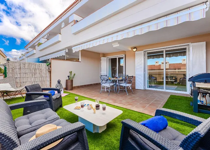 Modern With Large Terrasse, Bbq, Fast Wifi, 2 Pools Lägenhet Puerto de Santiago (Tenerife)